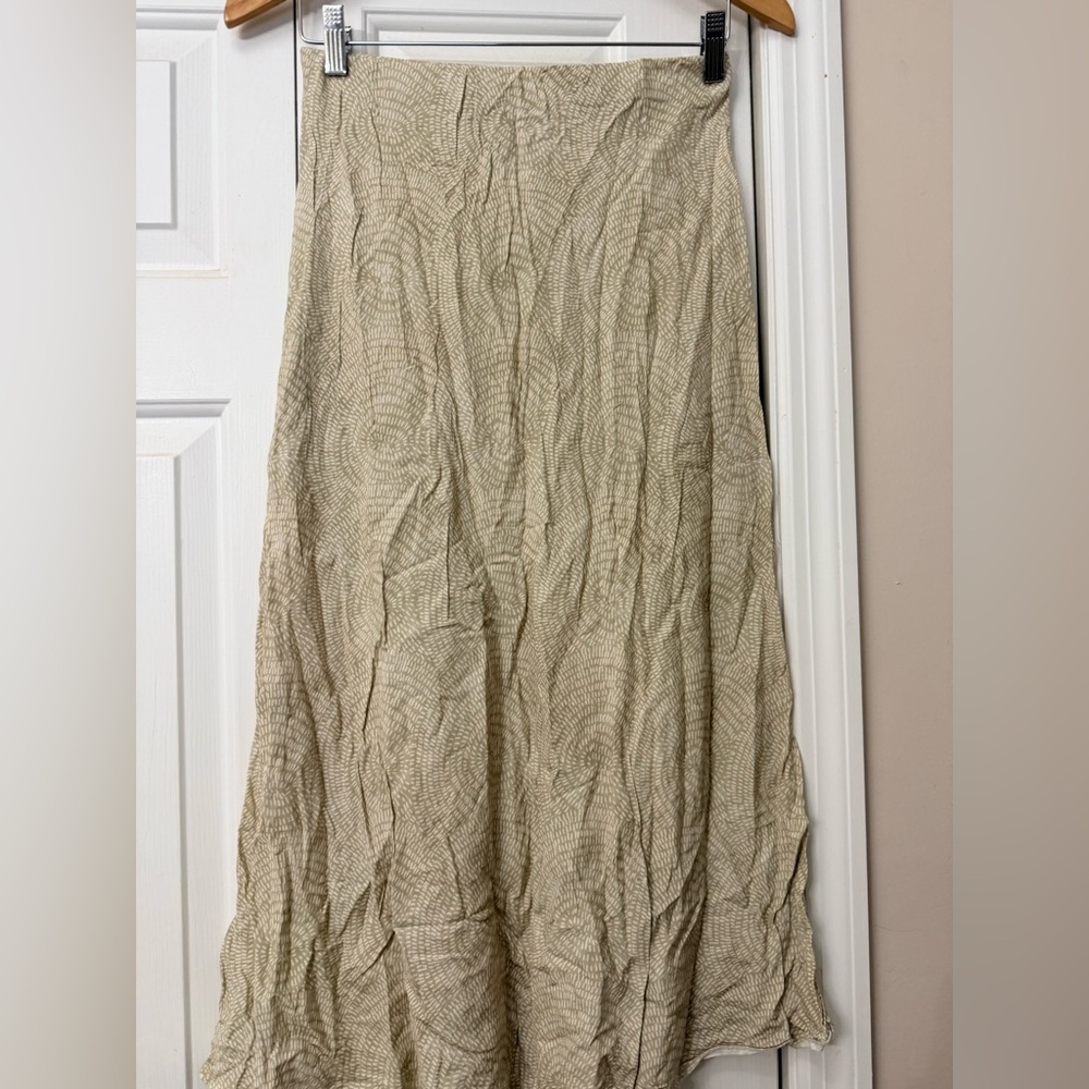 La Comet | Elegant Beige Patterned Skirt